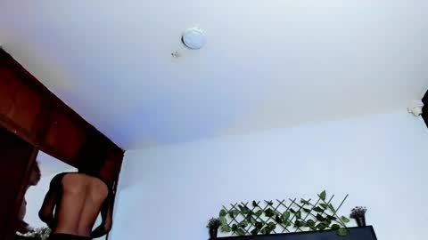 Jeronimo online show from 04-28-26, 02:27