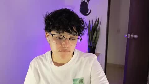 Snapshot of jeroharper chatting on 03-26-26, 09:42 Jero Harper online show from 03-26-26, 09:42