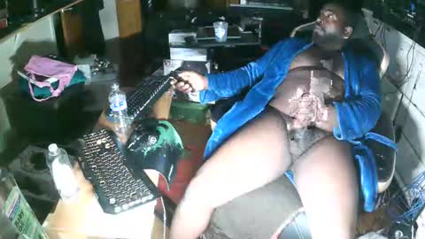 Snapshot of jerry0827 chatting on 10-25-25, 09:28 jerry johnson online show from 10-25-25, 09:28