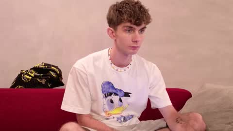 Snapshot of jerry_lucky chatting on 02-24-26, 08:40 Jerry online show from 02-24-26, 08:40