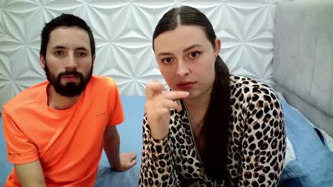 Snapshot of jerryandjessicaa chatting on 12-22-24, 12:07 Jess y Jerry online show from 12-22-24, 12:07