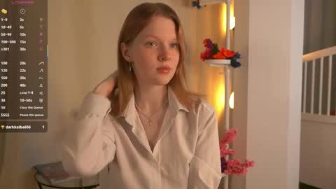 Molly online show from 09-14-25, 03:33