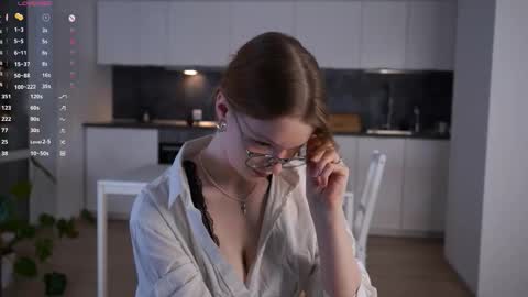 Molly online show from 11-26-25, 03:46