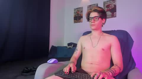 Angelo online show from 09-30-25, 04:28