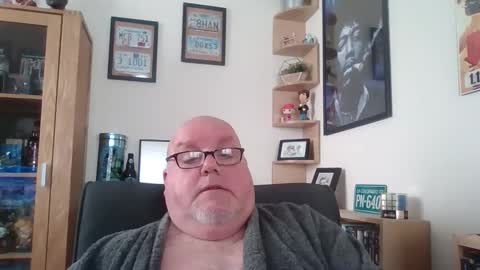 Harry online show from 11-18-25, 09:58