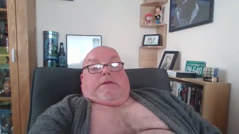 Snapshot of jerseyhammer01 chatting on 05-10-26, 10:31 Harry online show from 05-10-26, 10:31