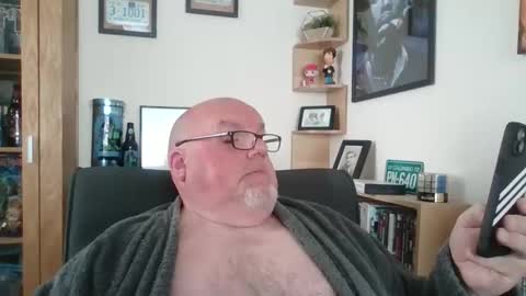 Snapshot of jerseyhammer01 chatting on 05-24-26, 10:20 Harry online show from 05-24-26, 10:20