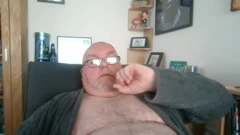 Snapshot of jerseyhammer01 chatting on 06-05-26, 07:47 Harry online show from 06-05-26, 07:47
