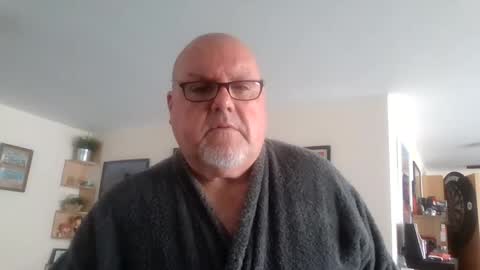 Snapshot of jerseyhammer01 chatting on 06-09-26, 08:15 Harry online show from 06-09-26, 08:15