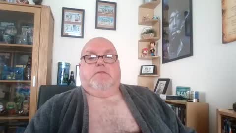 Snapshot of jerseyhammer01 chatting on 06-10-26, 10:03 Harry online show from 06-10-26, 10:03