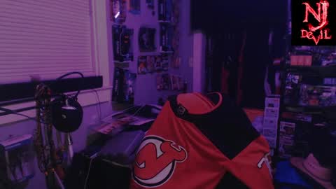 Jerzey2k2 aka the Alpha online show from 05-09-26, 01:22