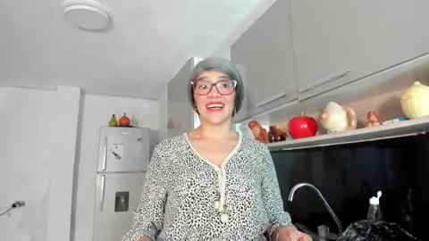 Snapshot of jess1ca_herrera chatting on 01-23-25, 10:11 jessica herreraToday I will be your devil and you my victim online show from 01-23-25, 10:11