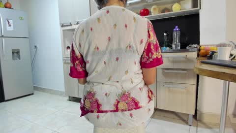 Snapshot of jess1ca_herrera chatting on 01-25-25, 04:23 jessica herreraToday I will be your devil and you my victim online show from 01-25-25, 04:23