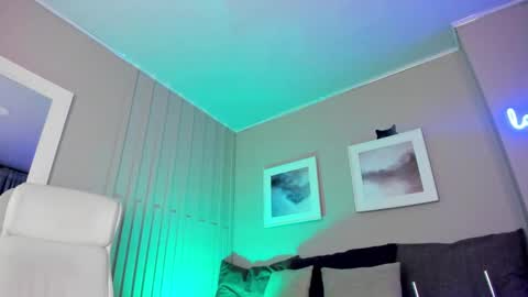 Jessie online show from 12-14-24, 03:07