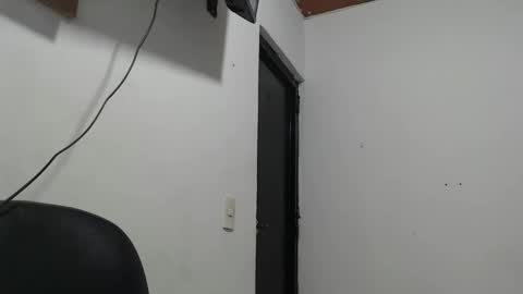 Snapshot of jess_beaut chatting on 09-17-25, 02:46 jess_beaut online show from 09-17-25, 02:46