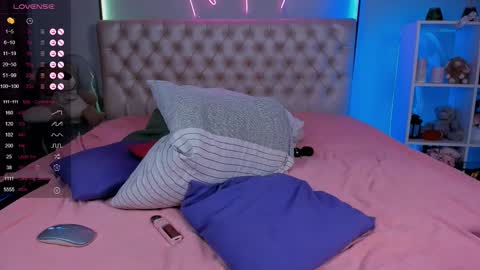 Jess online show from 03-04-25, 04:06