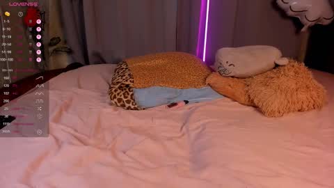 Jess online show from 10-31-25, 04:35