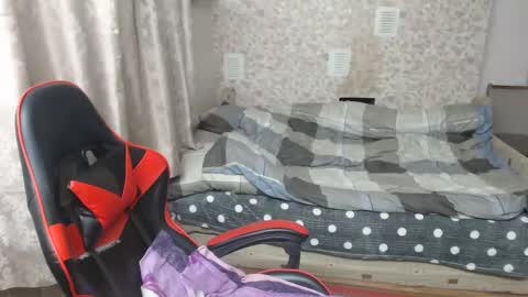 Jess online show from 01-17-25, 03:22