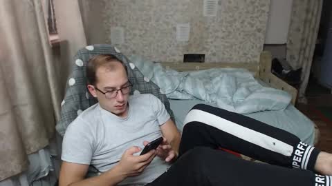 Jess online show from 09-15-25, 02:06