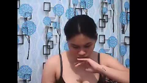 Snapshot of jessa_21 chatting on 12-04-25, 12:14 jessa_21 online show from 12-04-25, 12:14