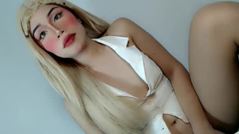 jessalicious1 online show from 04-28-26, 11:37