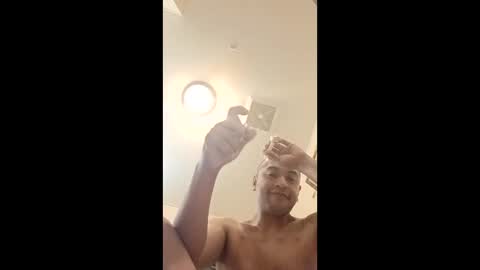 Snapshot of jesse2793 chatting on 12-17-25, 01:50 jesse2793 online show from 12-17-25, 01:50