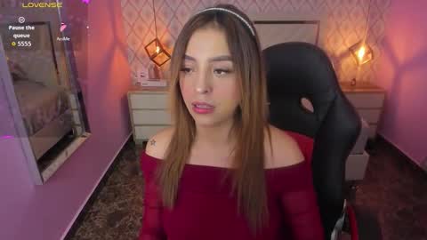 Snapshot of jessi_jones1 chatting on 10-15-25, 02:33 J E S S I online show from 10-15-25, 02:33