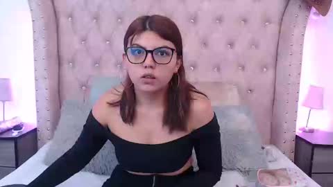 Jessica  online show from 01-27-25, 05:15