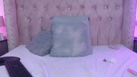 Snapshot of jessica_carter_ chatting on 12-16-25, 11:37 Jessica online show from 12-16-25, 11:37