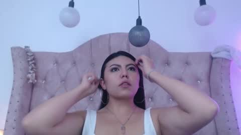 Snapshot of jessica_carter_ chatting on 05-01-26, 01:16 Jessica online show from 05-01-26, 01:16