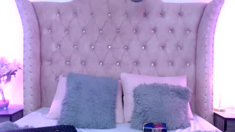 Snapshot of jessica_carter_ chatting on 06-02-26, 10:56 Jessica online show from 06-02-26, 10:56