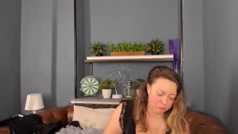 Jessica online show from 03-11-25, 08:53