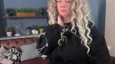 Jessica online show from 02-20-26, 01:44