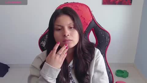 Snapshot of jessica_gomezz chatting on 09-30-25, 08:14 Jessica gomez online show from 09-30-25, 08:14