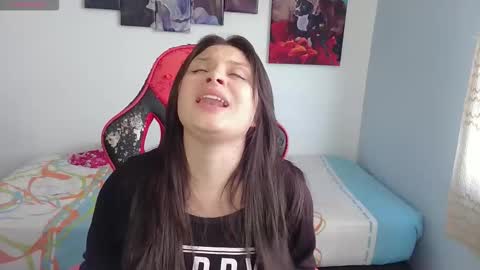 Snapshot of jessica_gomezz chatting on 11-26-25, 09:49 Jessica gomez online show from 11-26-25, 09:49