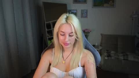 Jessy online show from 01-28-25, 07:11