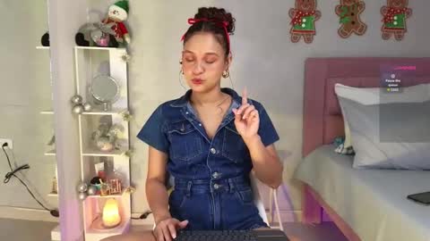 Jessica online show from 12-22-25, 02:47