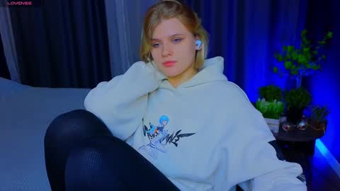 jessicaoconnor online show from 12-18-24, 04:06