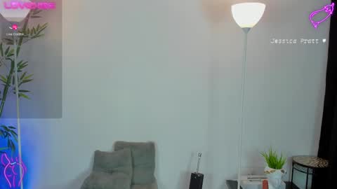 Snapshot of jessicapratt chatting on 02-19-25, 12:03  Jessica Pratt  IG jessicaxpratt online show from 02-19-25, 12:03