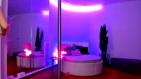 Jessy online show from 09-28-25, 07:19