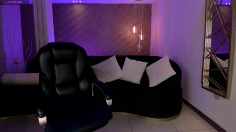 JESS online show from 10-25-25, 09:39