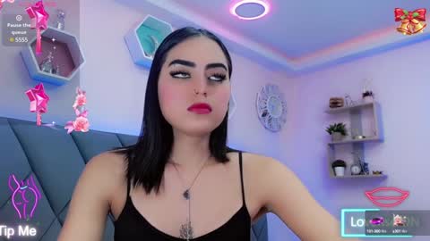 Snapshot of jessieafrodita chatting on 12-23-24, 04:22 Jessieafroditas room online show from 12-23-24, 04:22