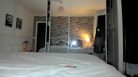 jessiebella0210_ online show from 07-19-26, 10:57