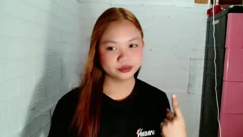 Snapshot of jessiefoxx0 chatting on 12-14-25, 07:14 Jessie online show from 12-14-25, 07:14