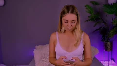 Snapshot of jessiellle chatting on 10-23-25, 07:07 jessiellle online show from 10-23-25, 07:07