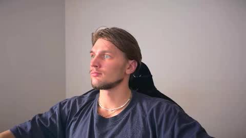 Snapshot of jessierise chatting on 10-17-25, 11:51 JessieRise online show from 10-17-25, 11:51