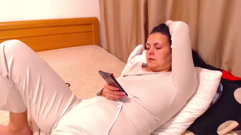 jessiestar3 online show from 04-07-26, 11:59