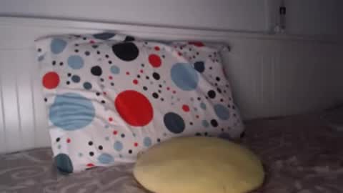 jessieryan online show from 12-04-24, 06:44