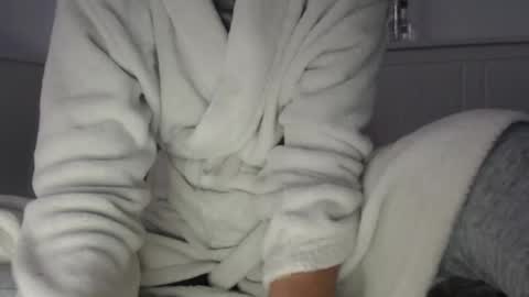 jessieryan online show from 10-07-25, 04:20