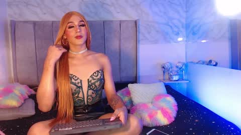 Snapshot of jessika_rabbits chatting on 01-10-25, 01:09 JESS online show from 01-10-25, 01:09